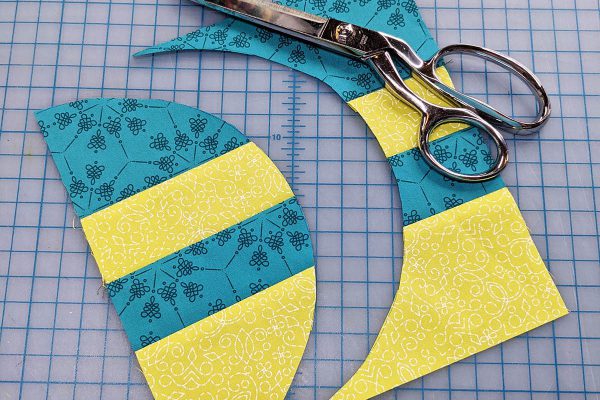 Wall Organizer Tutorial BERNINA 1200 x 800_Cut on Drawn Line Med Organzier