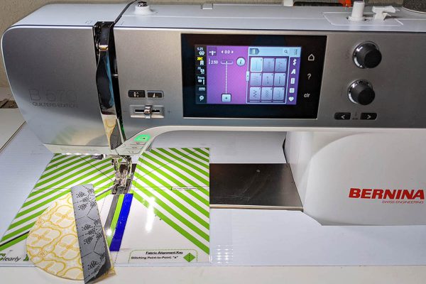Wall Organizer Tutorial BERNINA 1200 x 800_Sewing Machine Set_Small Organizer