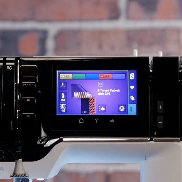 MTC_Flatlock_Blanket_06_Machine_Screen_BERNINA_WeAllSew_Blog_1080x1080px