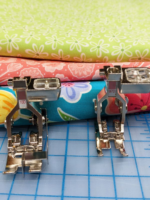 Notions catch-all tote - Presser feet