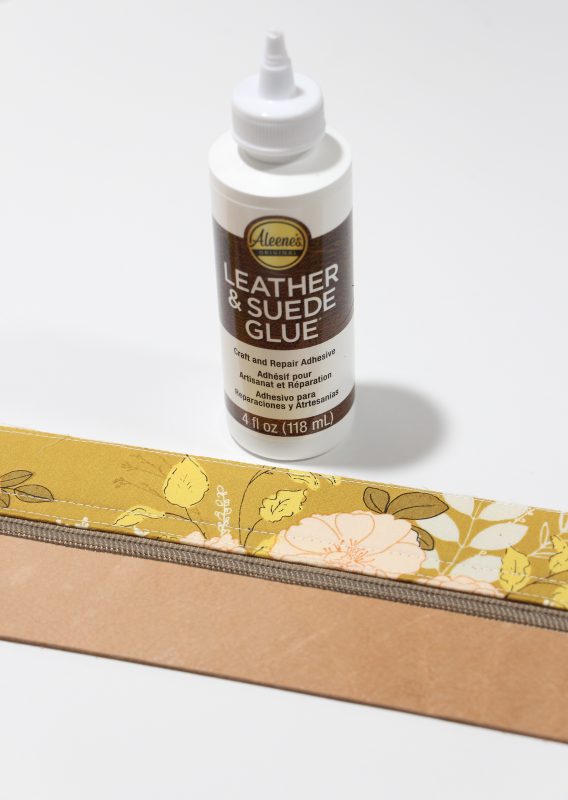 Glue Zipper Panel