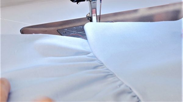 MTC_3_Ways_Gathering_07_flat_layer_joined_to_gathered_layer_BERNINA_WeAllSew_Blog_900x506px