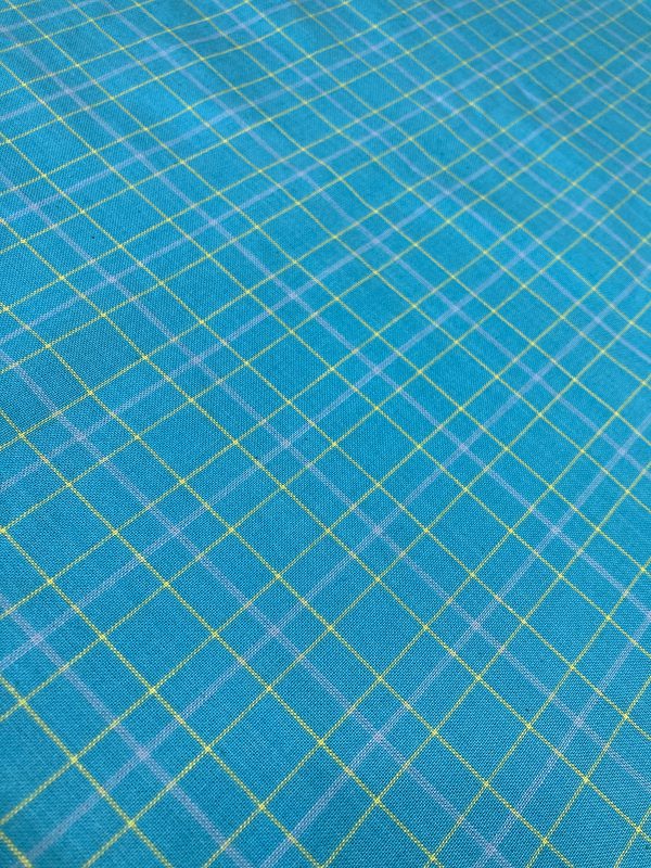 Beginners_Guide_Valance_02_Fabric_swatch_BERNINA_WeAllSew_Blog_1200x1600px
