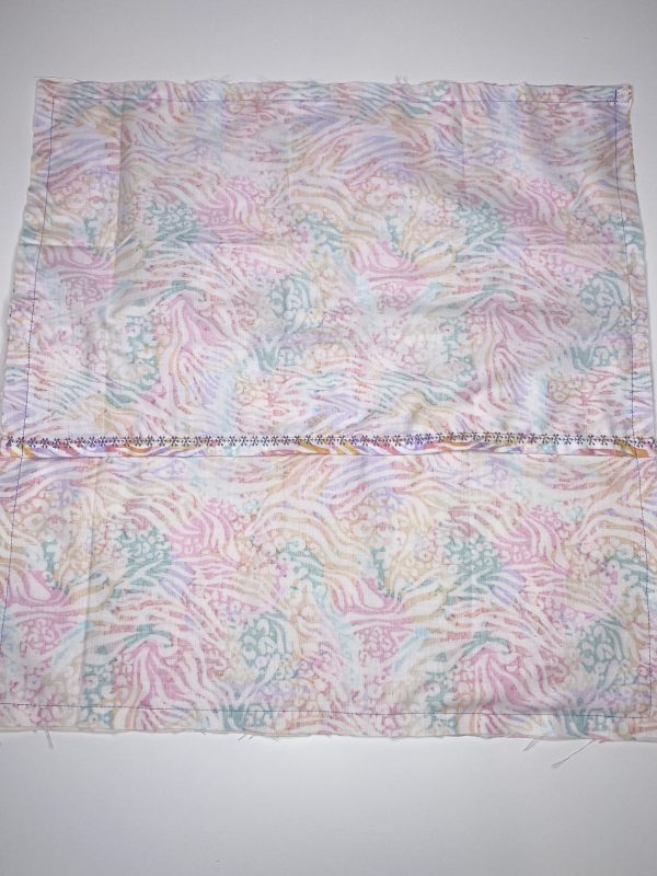 "Reading Pillow Tutorial -Sewing the pillow
