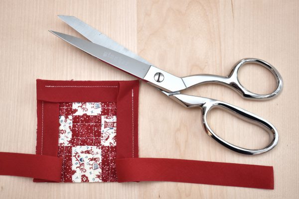 How to Make Mini Patchwork Ornaments by Erika Mulvenna