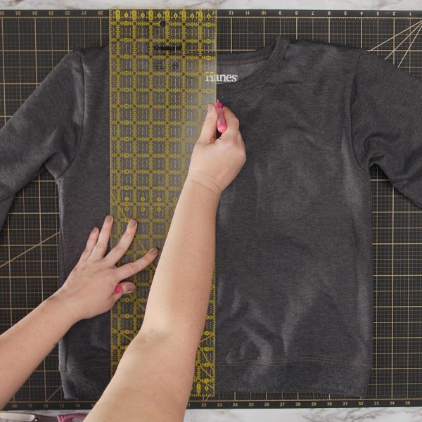 MTC_Sweatshirt_Upcycle_to_Bolero_02_Mark_Center_BERNINA_WeAllSew_Blog_1080x1080px