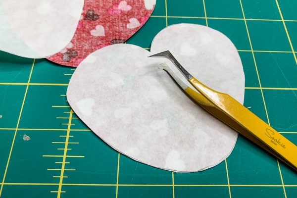 Sookie Sews Angled Tweezers to Remove Backing