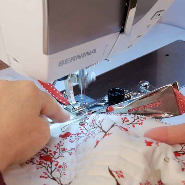 MTC_Wavy_Binding_14_Insert_Quilt_BERNINA_WeAllSew_Blog_1080x1080px