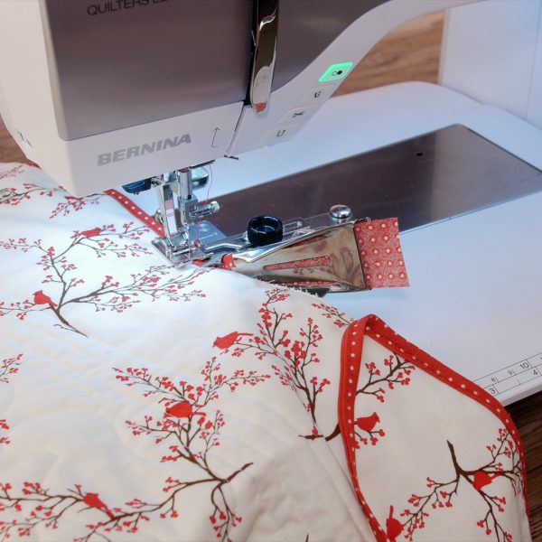 MTC_Wavy_Binding_16_Stop_and_cut__BERNINA_WeAllSew_Blog_1080x1080px