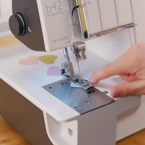 MTC_Chainstitch_Garland_10_Stitching_hearts_BERNINA_WeAllSew_Blog_1080x1080px