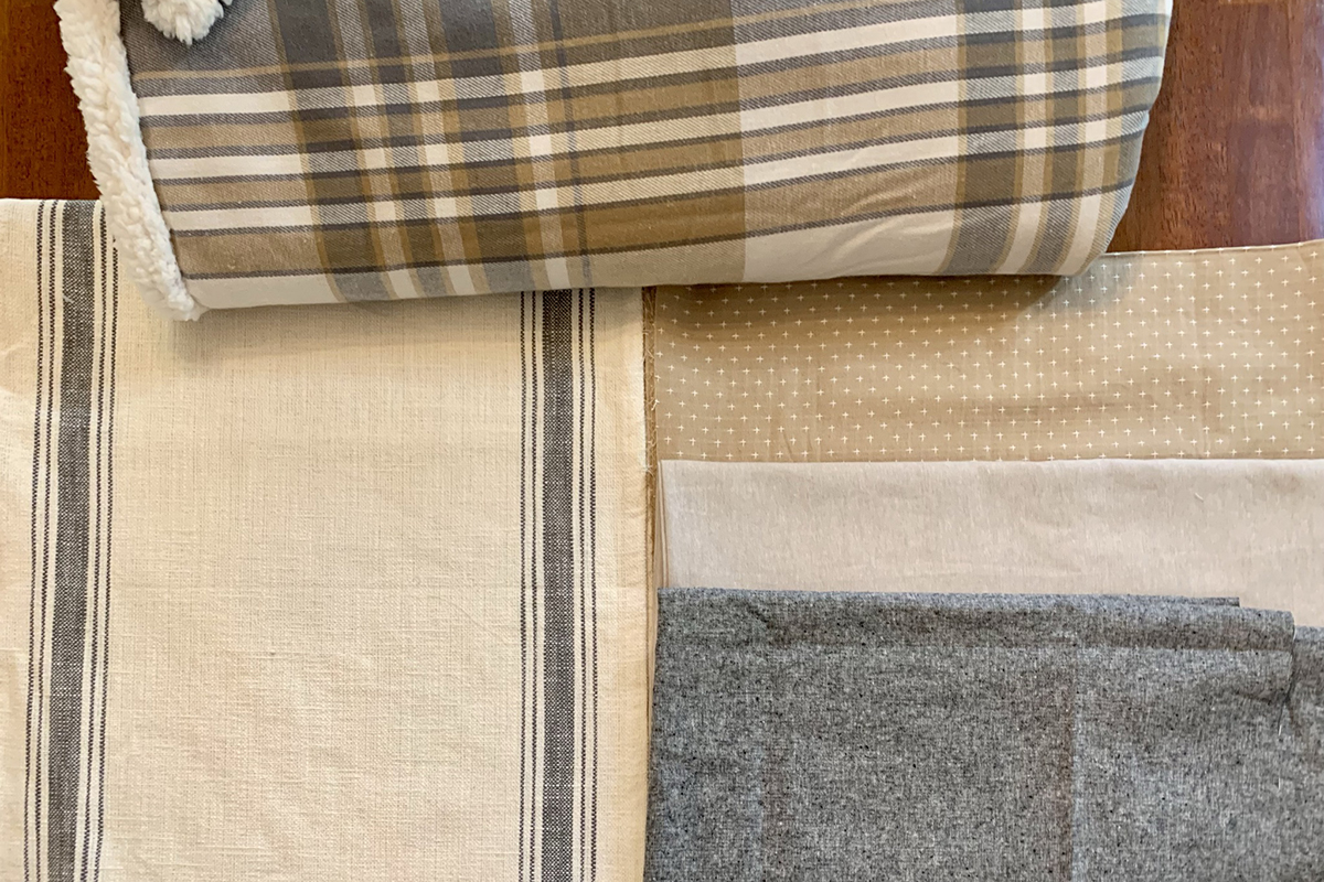 Embellished_Table_Runner_14_Color_Inspiration_BERNINA_WeAllSew_Blog_1200x800px