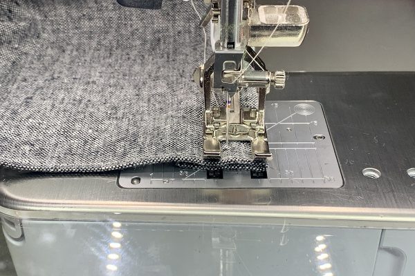 Embellished_Table_Runner_34_Stitch_Bartack_BERNINA_WeAllSew_Blog_1200x800px