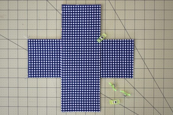 Fabric Pint Basket Tutorial by Erika Mulvenna