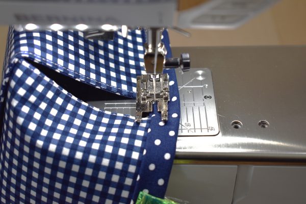 Fabric Pint Basket Tutorial by Erika Mulvenna