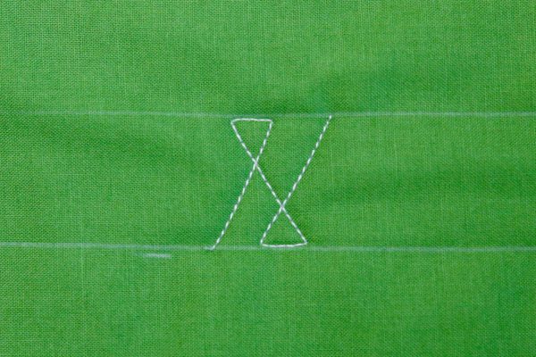 Step 4, Twist Motif, BERNINA WeAllSew Blog, 1200 x 800, Lori Kennedy FMQ