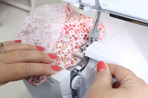 raw edge and ruffle stitching