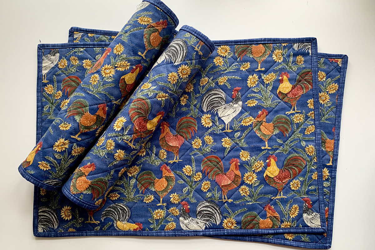 Lap_Seam_Bindfing_01a_Placemats_BERNINA_WeAllSew_Blog_1200x800px