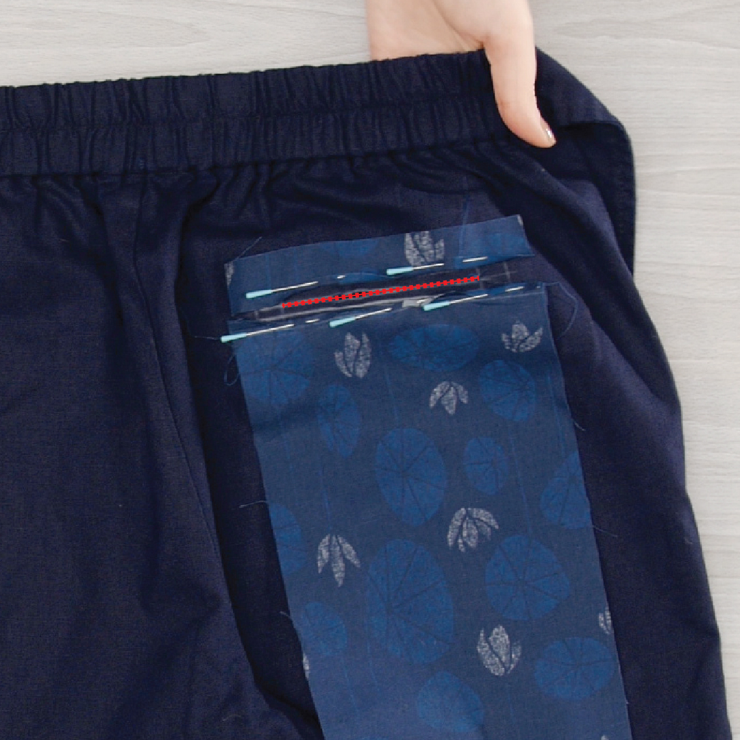 MTC_Tech_Welt_Pocket_07B_Center_Cut_BERNINA_WeAllSew_Blog_1080x1080px