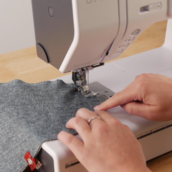 Make_Your_Own_Pressing_Ham_07_Basting_pieces_together_BERNINA_WeAllSew_Blog_1080x1080px