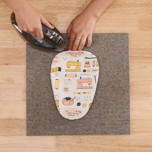 Make_Your_Own_Pressing_Ham_12_Pressing_allowance_BERNINA_WeAllSew_Blog_1080x1080px