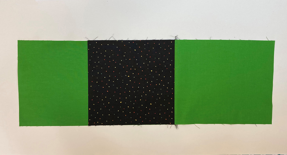 Serging_an_Apron_04_Pocket_insert_complete_BERNINA_WeAllSew_Blog_1200x6500px