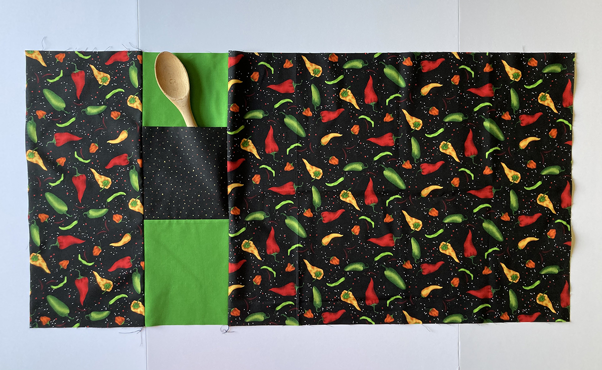Serging_an_Apron_06_Apron_pieced_BERNINA_WeAllSew_Blog_1200x738px