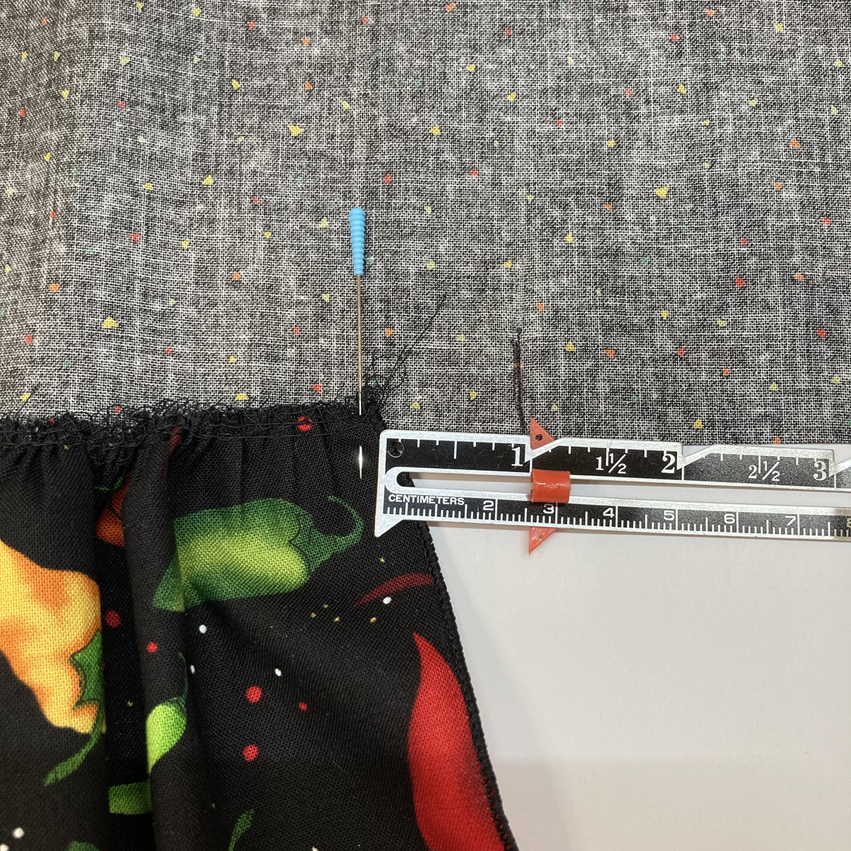 Serging_an_Apron_10_Right_apron_mark_BERNINA_WeAllSew_Blog_1200x1200px