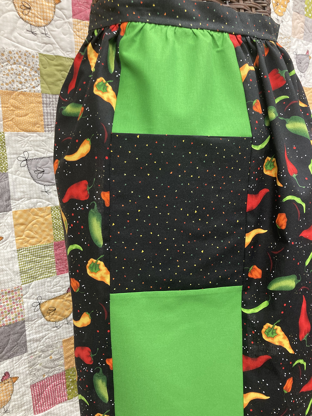 Serging_an_Apron_20_Final_image_BERNINA_WeAllSew_Blog_1200x1600px