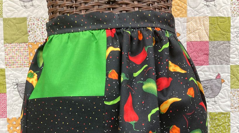 Serging_an_Apron_01_Title_BERNINA_WeAllSew_Blog_1200x1600px