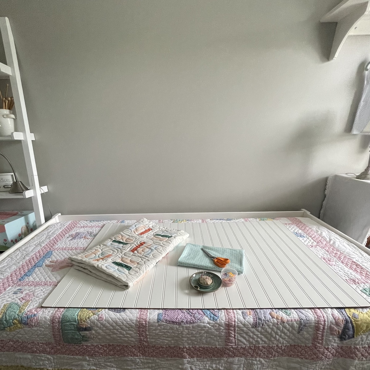 Sewing Space Tutorial: Transformation Guest Room to Sewing Room 5