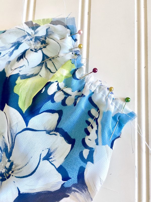 Adult Copycat Bib Tutorial: Attach the Straps 2