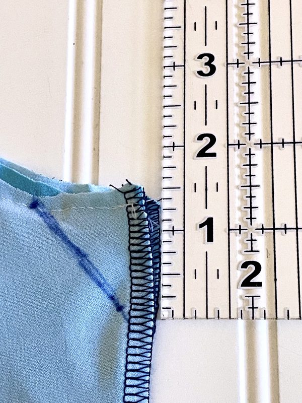 Adult Copycat Bib Tutorial: Clip Underarm Corners