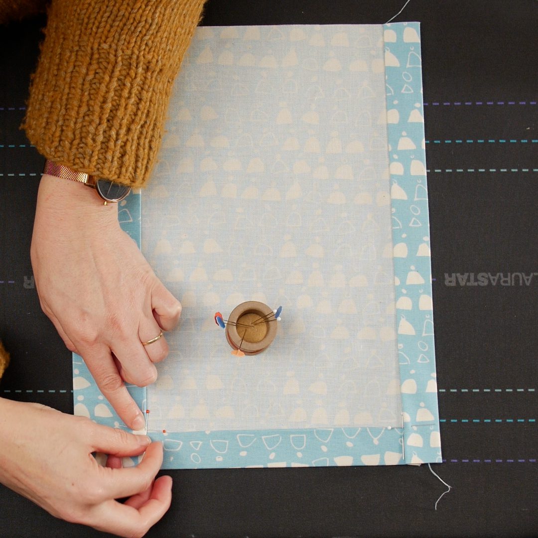 MTC_Mitered_Corner_Hemming_05_mark_corner_BERNINA_WeAllSew_Blog_1080x1080px