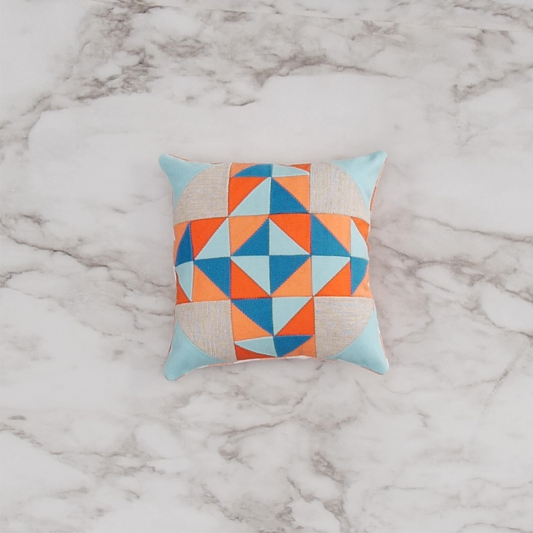 MTC_Tiny_Patchwork_17_Pin_Cushion_BERNINA_WeAllSew_Blog_1080x1080px[1]
