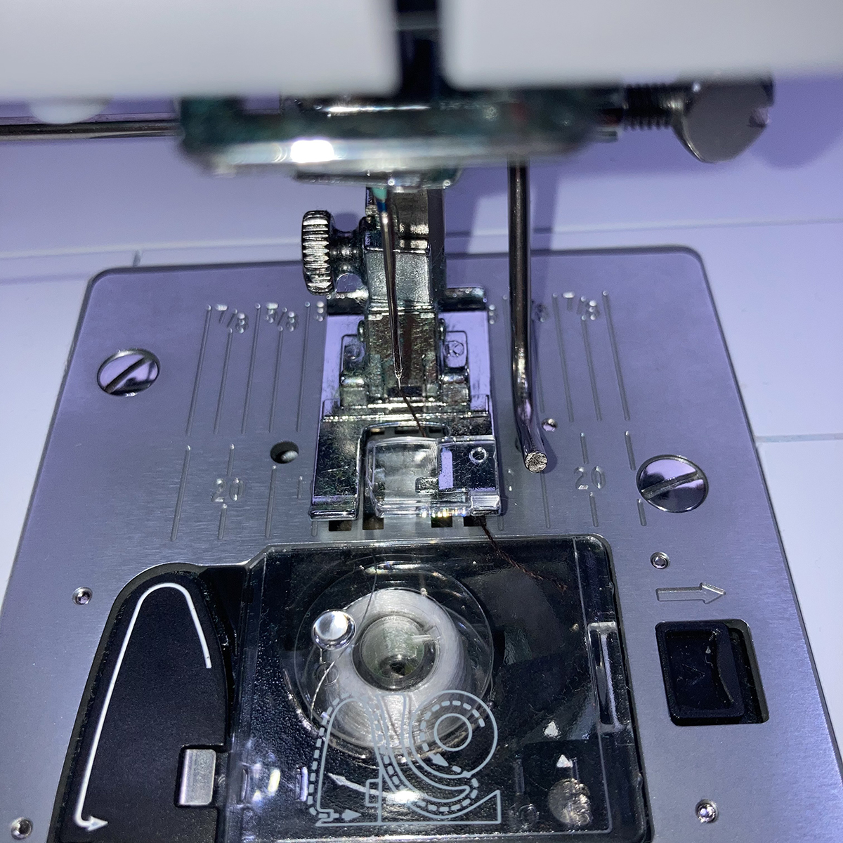 Serging_an_Apron_Part 2_21_Right_seam_guide_BERNINA_WeAllSew_Blog_1200x1200px