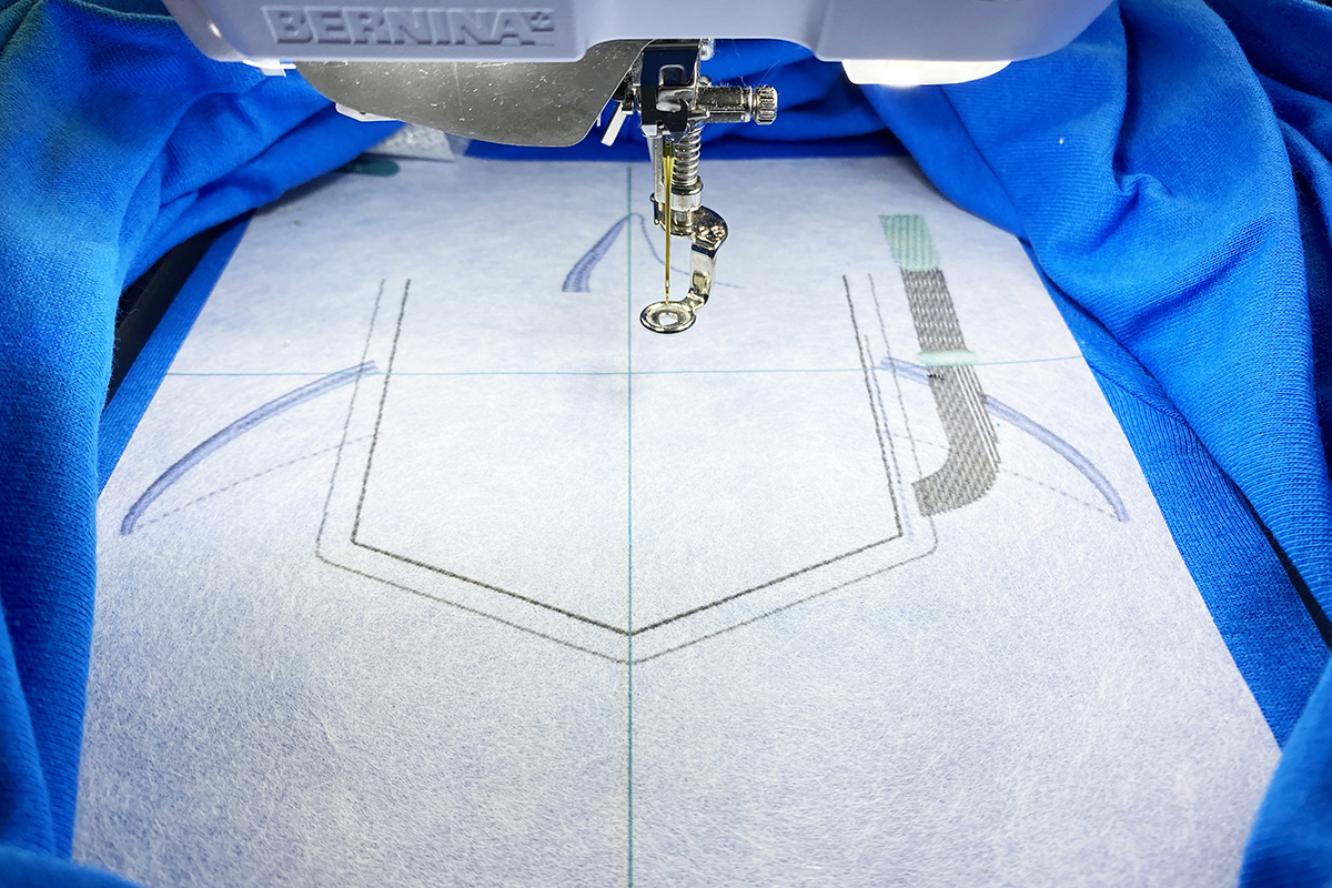 BCS_Pocket_Monster_Shirt_18_move center_mark_BERNINA_WeAllSew_Blog_1200x800px