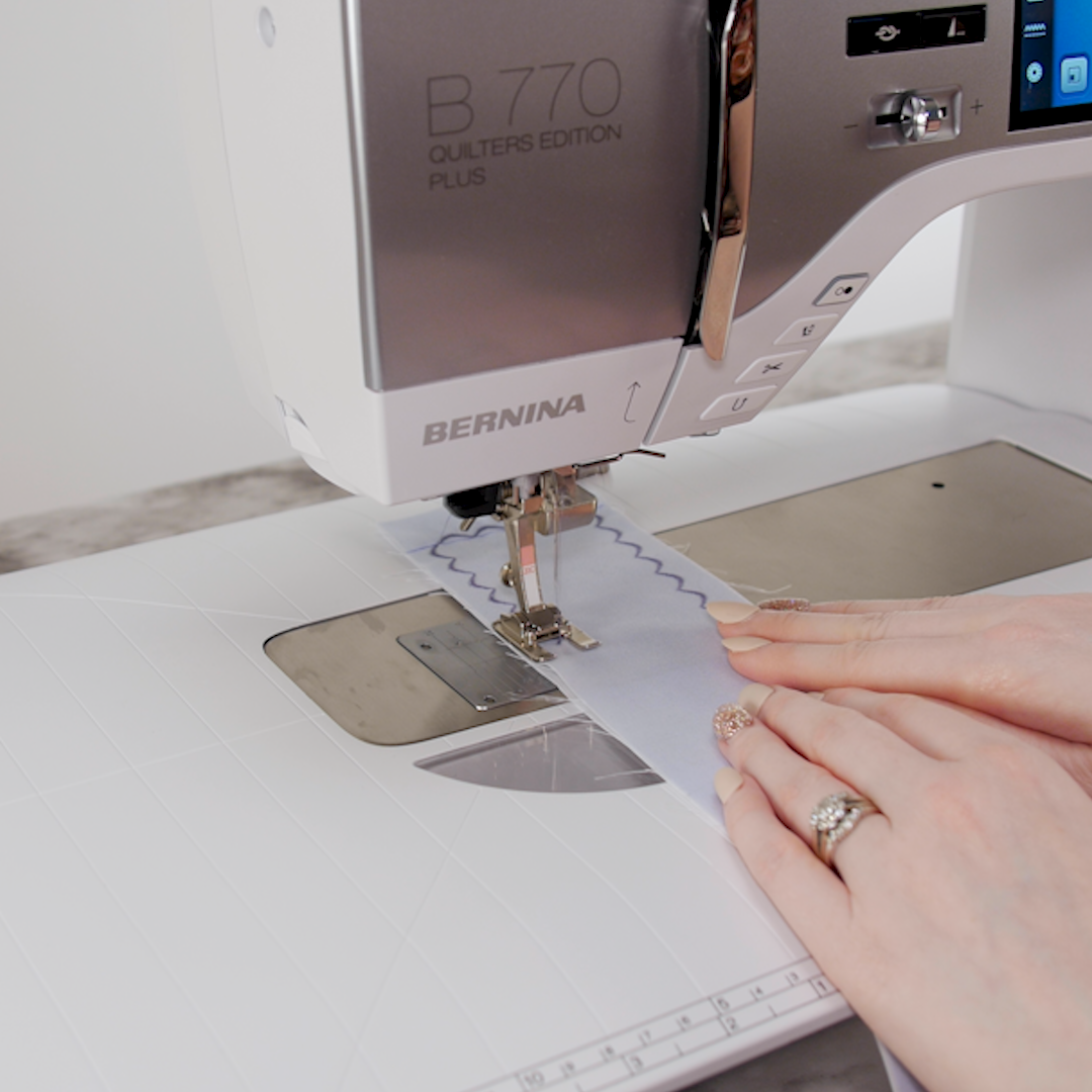 MTC_Scalloped_Hair_Bow_09_Sewing_Left_Side_BERNINA_WeAllSew_Blog_1080x1080px