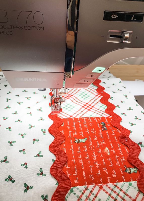 Stitch Ric Rac to Apron Back