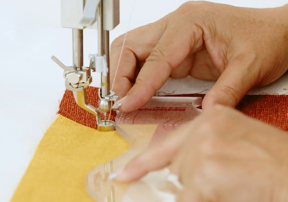 December_Autumn_Quilt_19_wave_row_2_BERNINA_WeAllSew_Blog_1000x700px