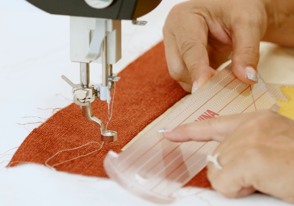 December_Autumn_Quilt_21_reference_line_straight_BERNINA_WeAllSew_Blog_1000x700px