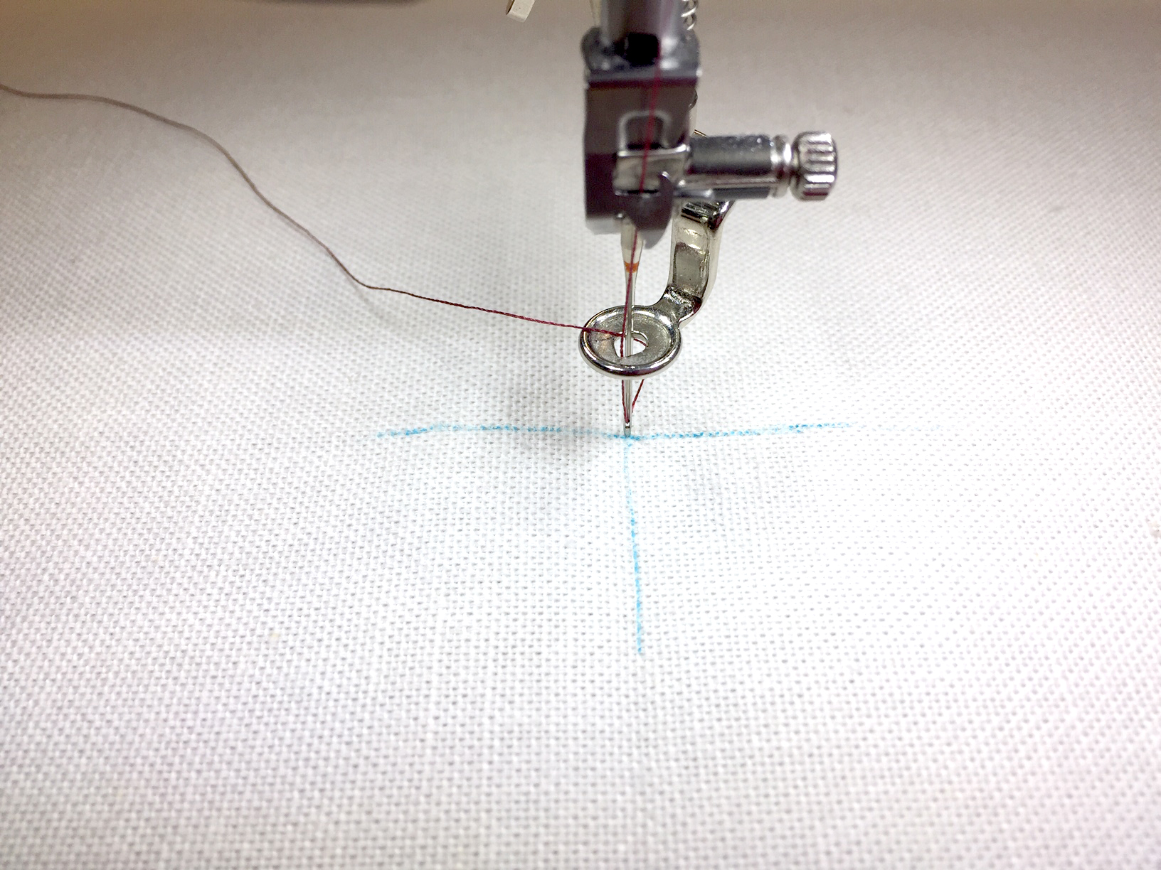 16_multifunction_needle_center_placement_