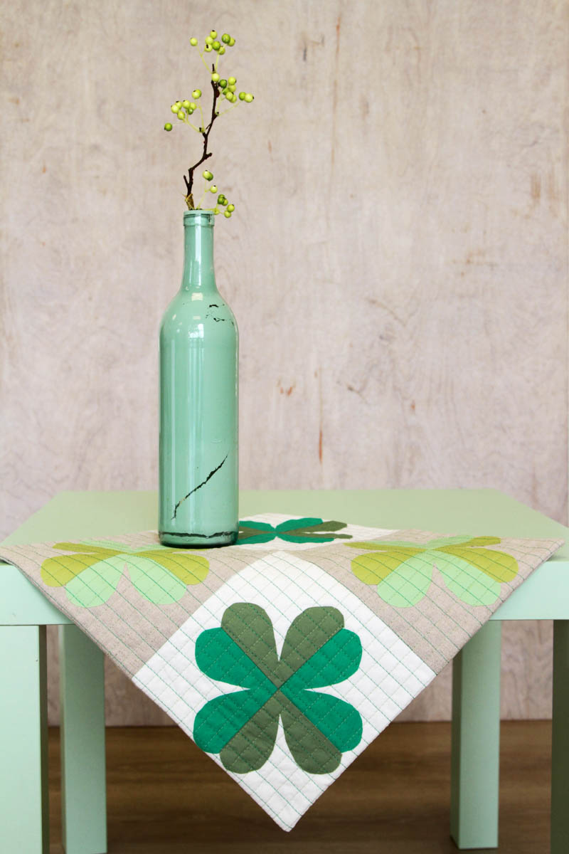 Four-Leaf-Clover-Table-Topper-1200-x-1600-WeAllSew-BERNINA-Blog-3