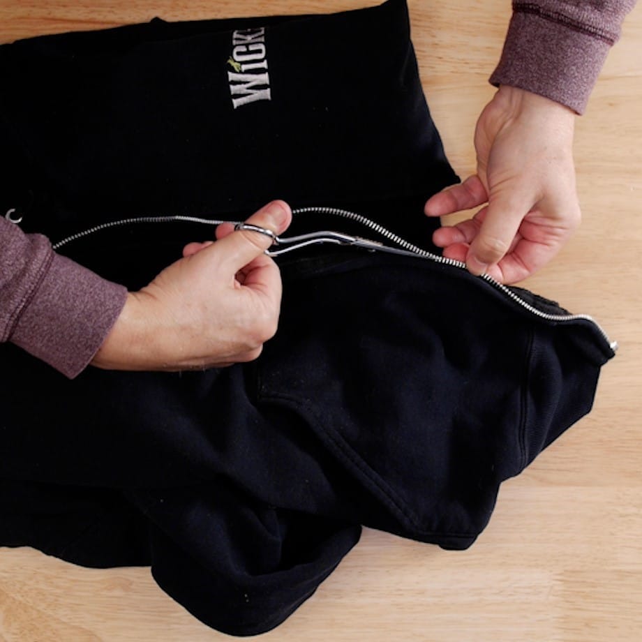 Mending Hoodie_02