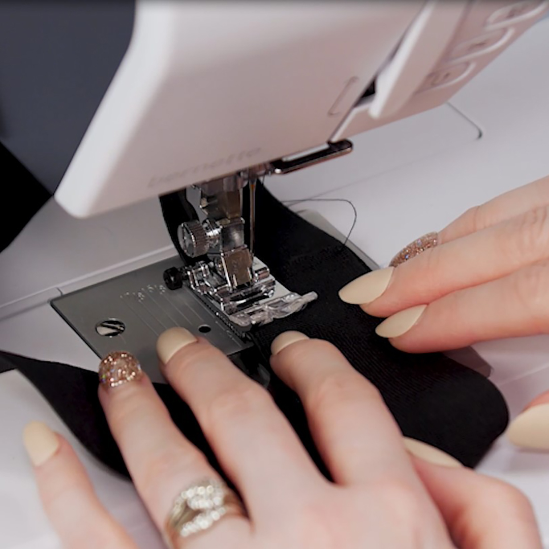 MTC_Tulle_Skirt_09_Elastic_BERNINA_WeAllSew_Blog_1080x1080px