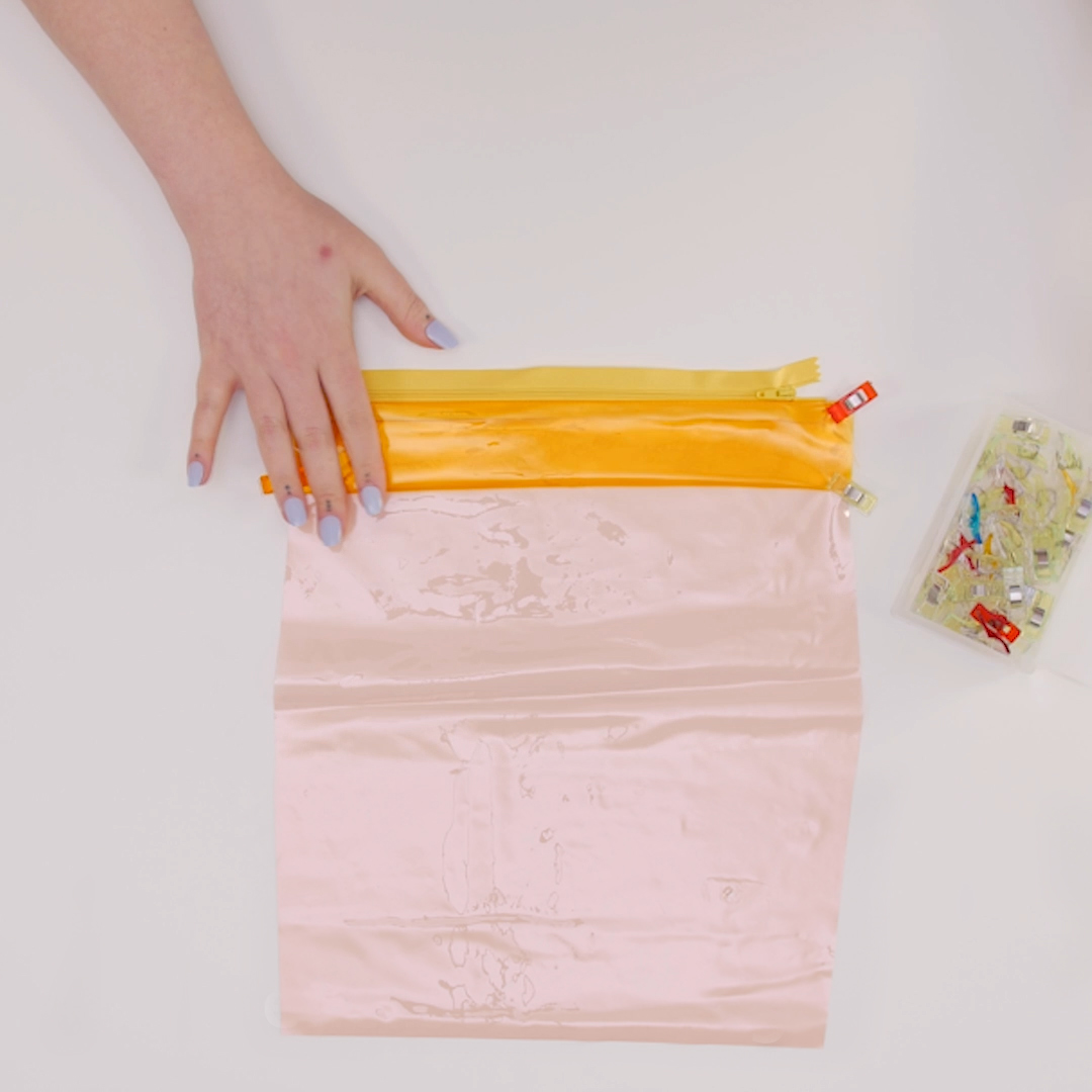 MTC_Vinyl_Pouch_10_Clip_BERNINA_WeAllSew_Blog_1080x1080px