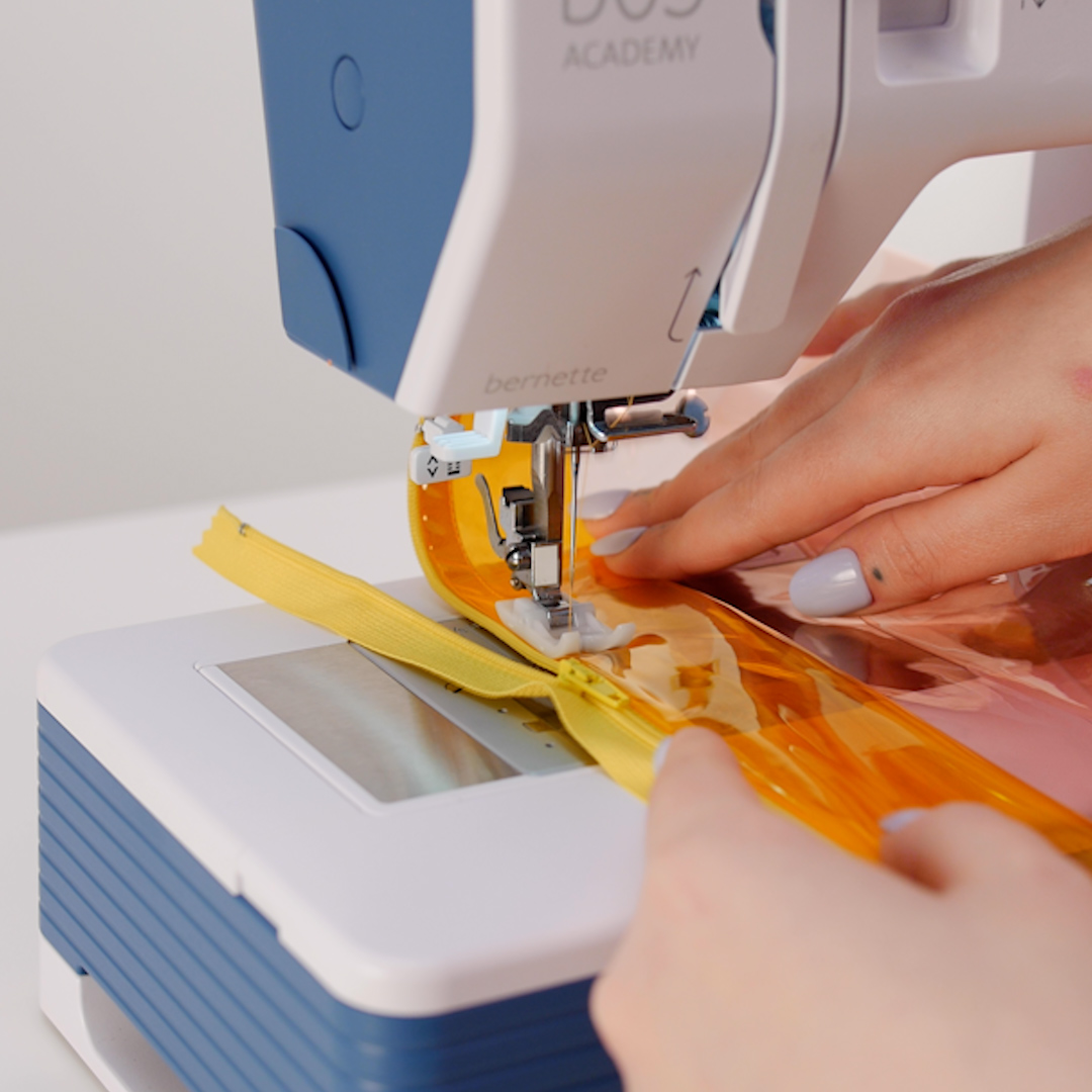 MTC_Vinyl_Pouch_11_Stitch_BERNINA_WeAllSew_Blog_1080x1080px
