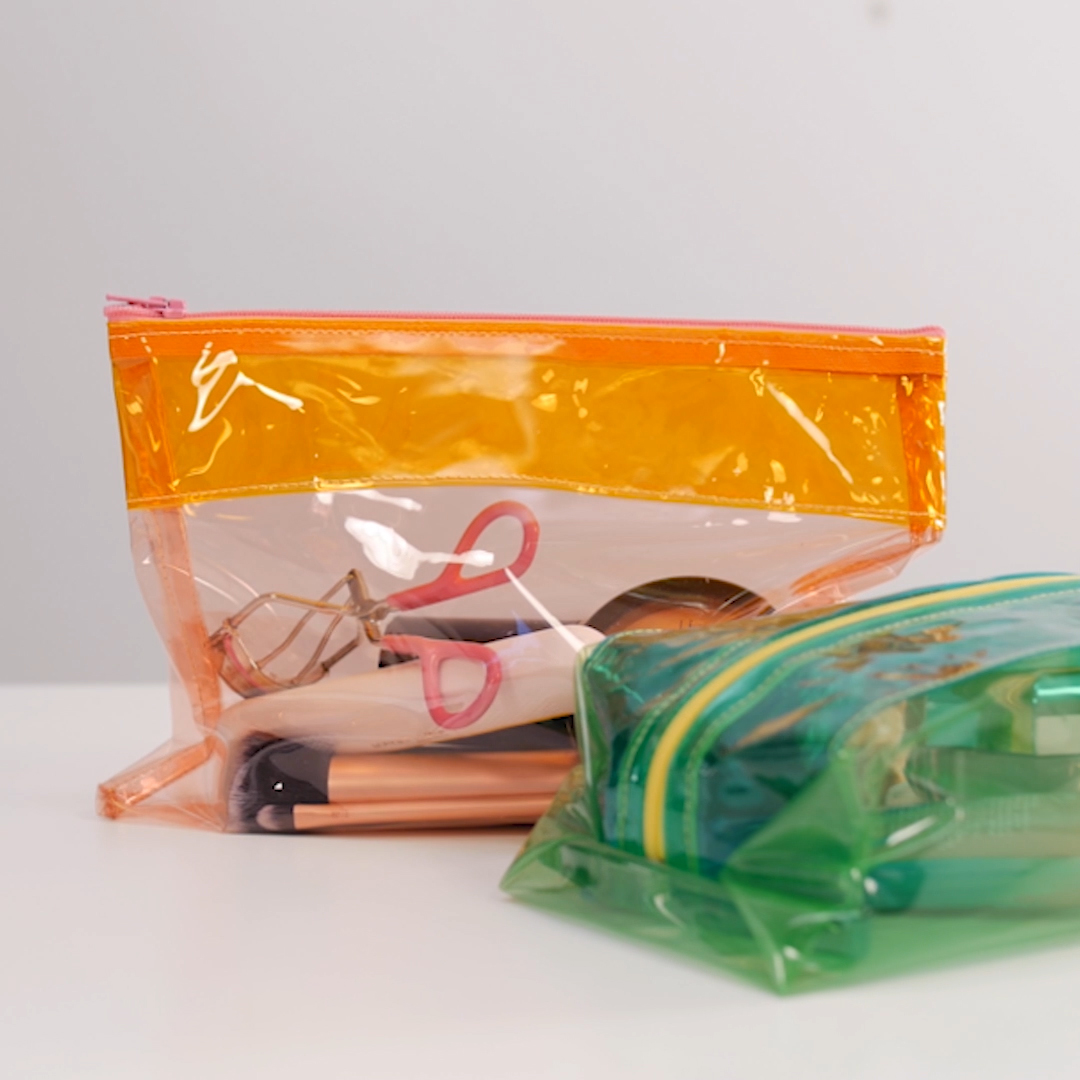 MTC_Vinyl_Pouch_17_Beauty_Shot_BERNINA_WeAllSew_Blog_1080x1080px