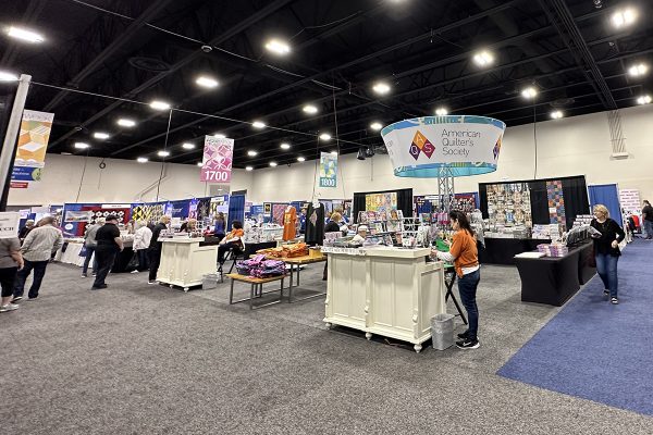 AQS Paducah Vendors Main Show Floor