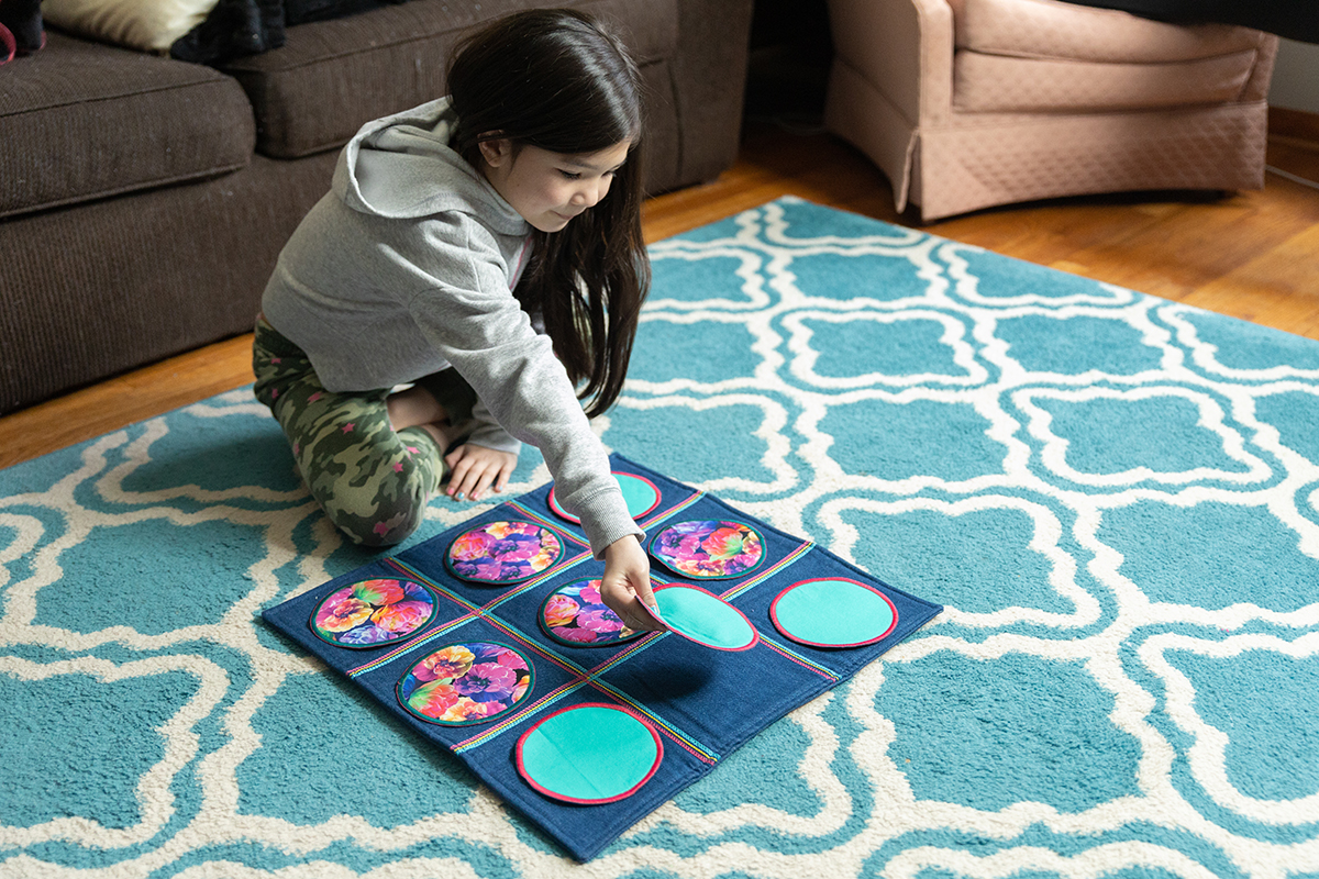 Serger_Tic_Tac_Toe_#1_01a_Title_Playing_TTT_Part1_WAS_BERNINA_WeAllSew_Blog_1200x800px