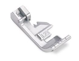 Serger_Tic_Tac_Toe_#1_06_L23_TTT_WAS_BERNINA_WeAllSew_Blog_1200x800px